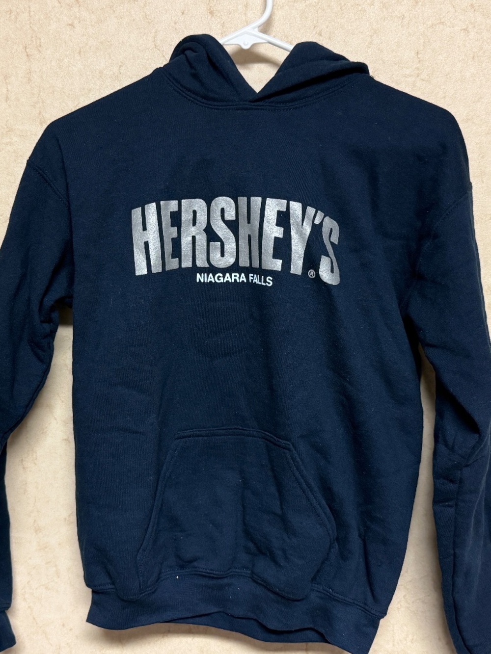 Heshey Niagra Falls Navy Youth XL Sweathshirt